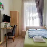 Orbit Panzio 3*