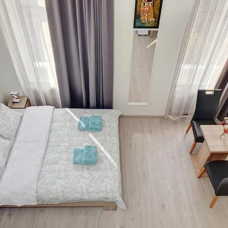 Orbit Panzio 3*