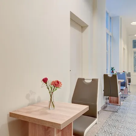 Orbit Panzio Hotel 3*