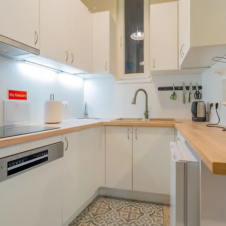 Orbit Panzio 3*