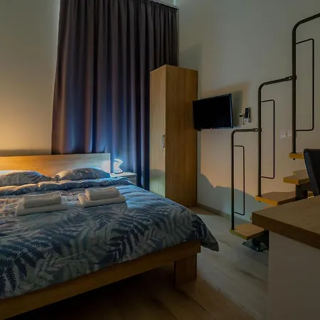 Orbit Panzio Hotel 3*