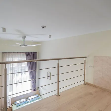 Orbit Panzio فندق بودابست