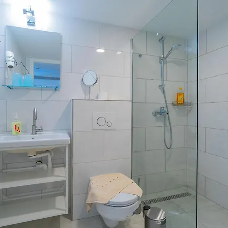 Hotel Orbit Panzio 3*