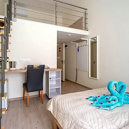 Hotel Orbit Panzió 3*