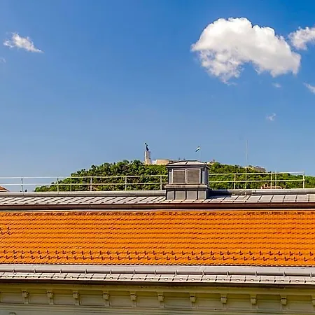 Hotel Orbit Panzió