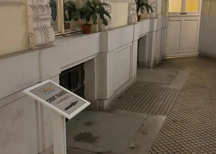 Orbit Panzio Hotel 3*