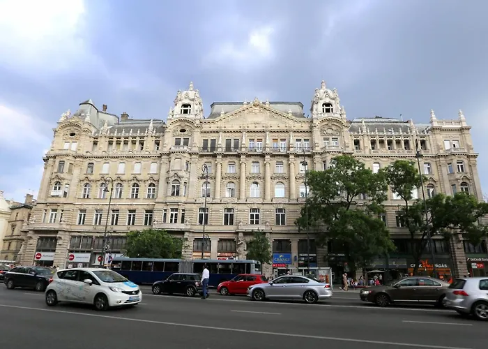 Orbit Panzio 3* Budapesta