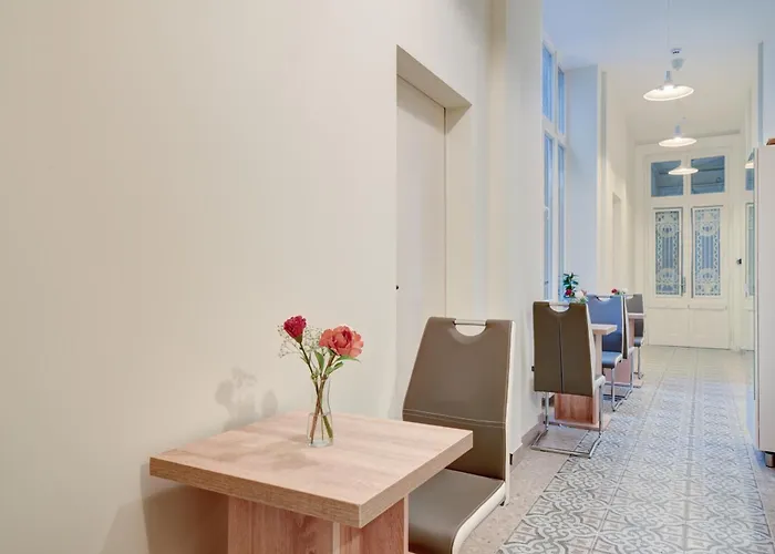 Orbit Panzio Hotel 3*