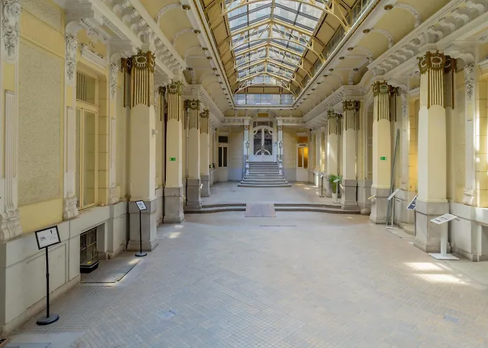 Orbit Panzio Hotel 3*