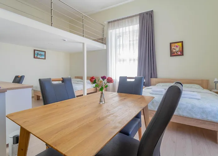 Orbit Panzio 3* Budapesta