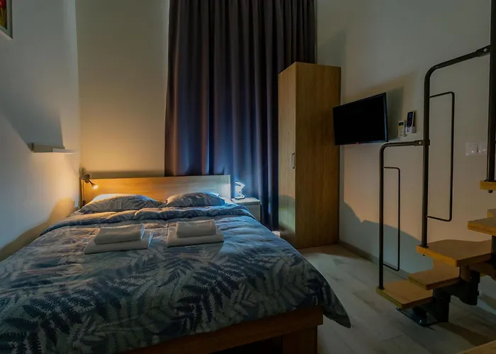 Orbit Panzio Hotell