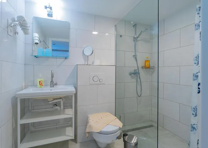 Hotell Orbit Panzio 3*