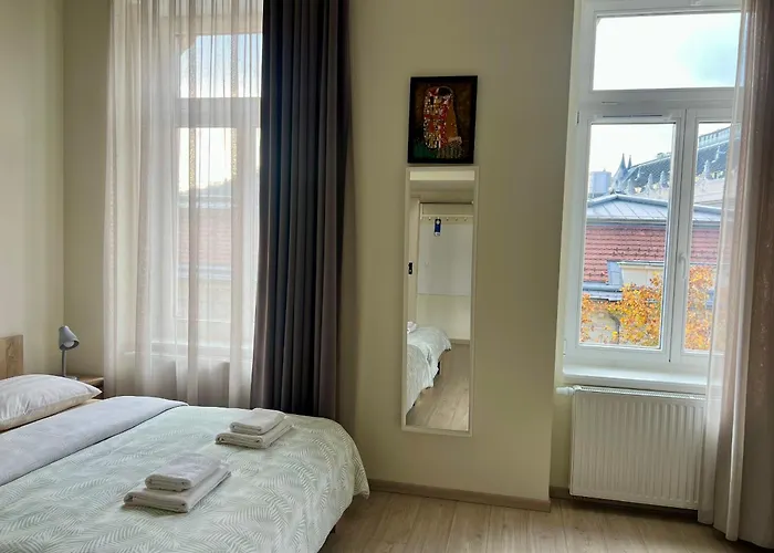 Hotel Orbit Panzio 3*