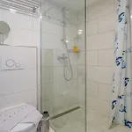 Ξενοδοχείο Orbit Panzio 3*