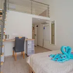 Orbit Panzio Ξενοδοχείο