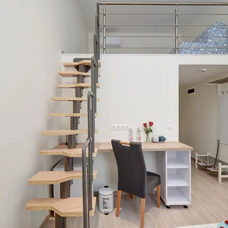 Orbit Panzio Hotel