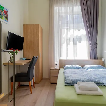 Orbit Panzió 3*