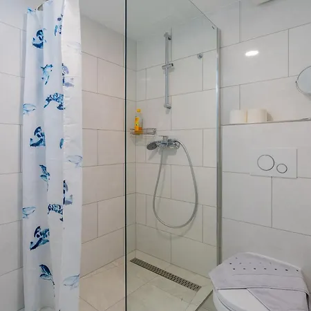 Hotel Orbit Panzio 3*